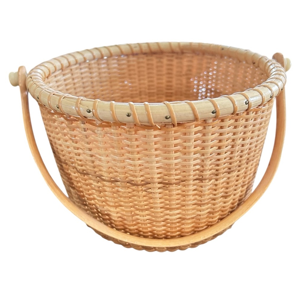 Vintage Nantucket style fine Woven lightweight Basket Handle 8” inch diameter